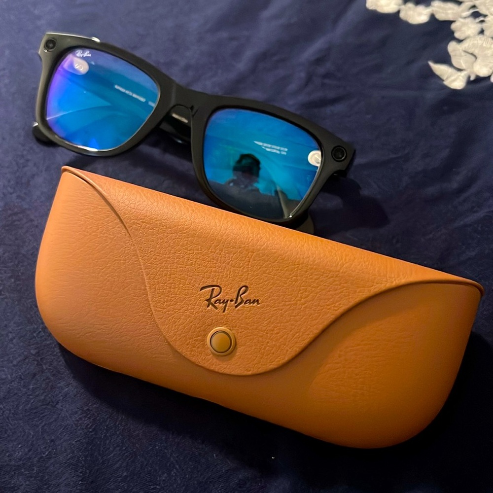 Ray Ban Meta glasses